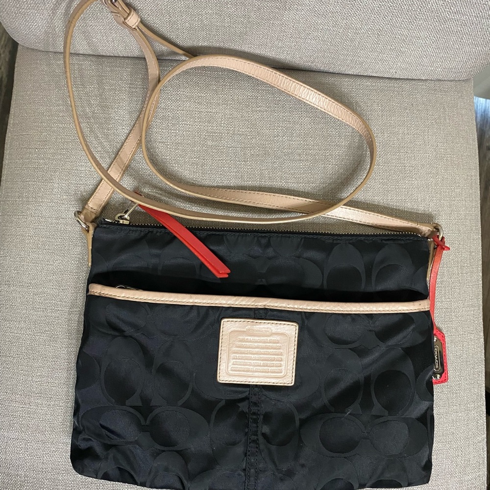 Preloved Coach crossbody bag